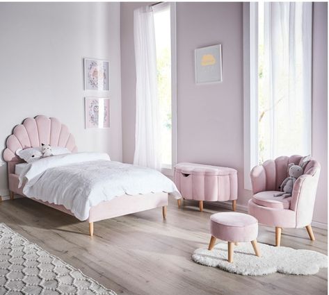 Barbie Bedroom, Gold Bedroom Decor, Single Size Bed, Toddler Bedroom, Makeover Bedroom, Bedroom Bed Design, Fantastic Furniture, Room Design Bedroom, Paver Patio