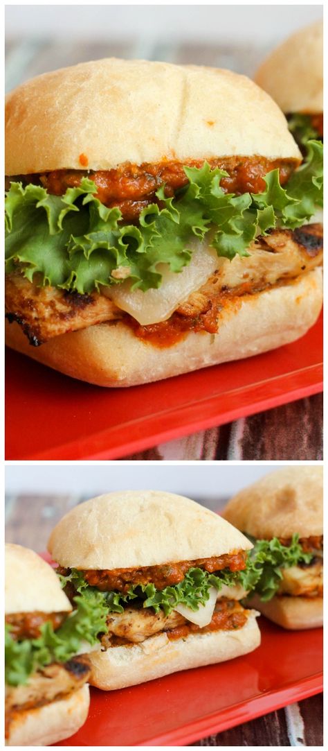 Chicken Parmesan Sandwich Recipe Easy, Sliders Chicken Parmesan, Easy Chicken Parmesan Sliders, Shredded Chicken Parm Sliders, Chicken Parmesan Slider Bake, Chicken Provolone, Slider Station, Parmesan Sliders, Grilled Chicken Parmesan