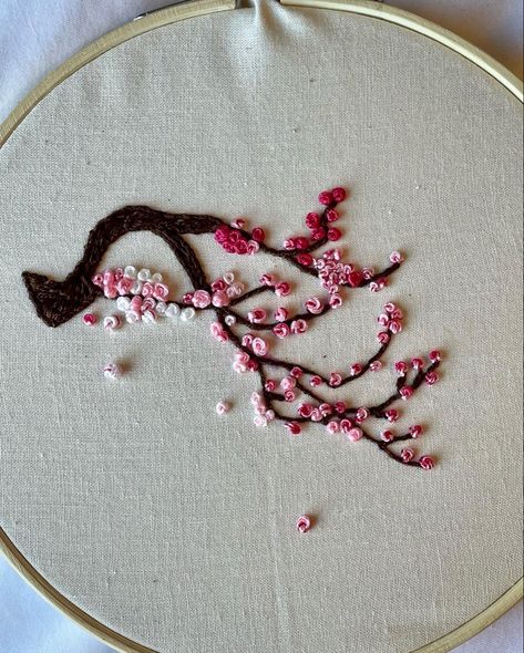 Cherry Blossom Branch Embroidery, Cherry Blossom Applique, Sakura Embroidery Cherry Blossoms, Sakura Embroidery, Cherry Blossom Embroidery, Japanese Quilt Patterns, Knit Embroidery, Blossom Embroidery, Simple Hand Embroidery Patterns