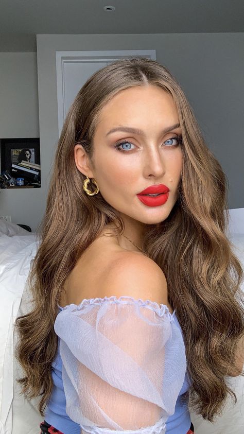 Bare minerals Day to Night Make-up Inspo Roz Purcell, Make Up Inspo, Bare Minerals, Day To Night, To Night, Make Up, Tv, Makeup