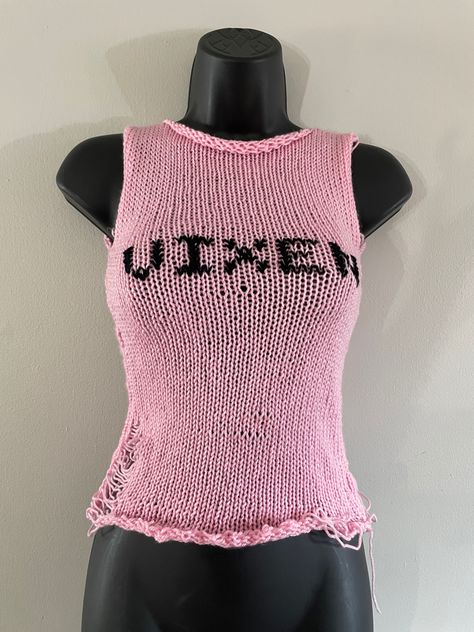 Knitted Distressed Top, Hand Knit Tank Top, Crochet Distressed Top, Crochet Tank Top Outfit, Crocheting Aesthetic, Bunny Projects, Fashion Inspo 2023, Y2k Stuff, Clothing Design Ideas