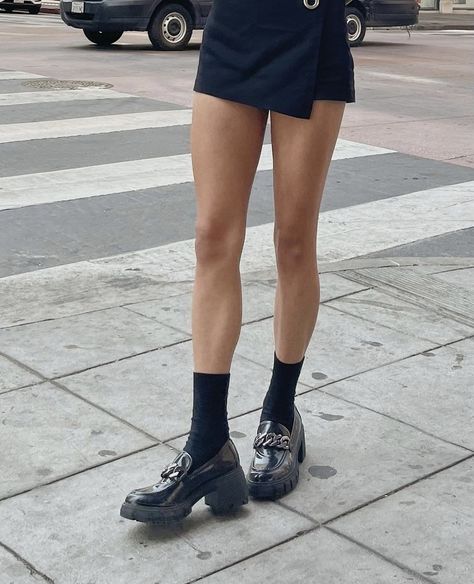 black loafer shoes paired with black high ankle socks and a black mini skirt, summer outfit ideas, all black outfit, black on black on black #loafers #socks #summer #fall #fallfashion #summerstyle #outfits #outfitideas #fashion #style | @julia_ruelas on ig Heel Loafers Outfit Style, Heeled Loafers Outfit Aesthetic, How To Style Loafers Summer, Moccasin Shoes Women Outfit, Steve Madden Loafers Woman, Heeled Loafers Outfit Dress, Loafers With Heels Outfit, Outfits With Heeled Loafers, Chunky Heel Loafers Outfit