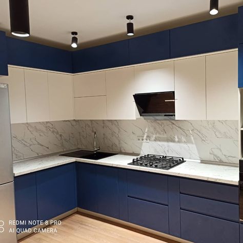 Dark blue kitchen cabinets Modern Kitchen Design Blue, Dark Blue Kitchen Cabinets, Dark Blue Kitchen, Dark Blue Kitchens, Blue Paint Color, Contemporary Kitchen Cabinets, Blue Kitchen Cabinets, Kitchen Pantry Design, Kitchen Images