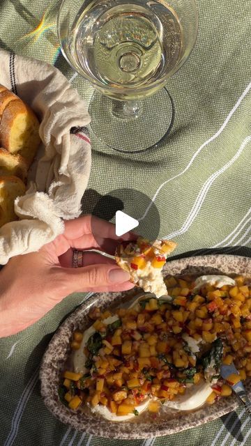 Hauste™ – Your Guide to Dinner Partying on Instagram: "Hot Honey Peach Burrata Bruschetta 〰️ the perfect app to bring to your LDW gathering! Comment “🍑” to have the recipe sent straight to your DMs 💌

Pair with a crispy Sauvignon Blanc (we love @cloudybay!) 🌾

Happy LDW & happy hausting! ⛵️

#Hauste #HausteWithTheMost #BringBackTheDinnerParty #LDWRecipes #AppetizerRecipe #EasyAppetizer #HotHoneyRecipe #BurrataRecipe #PeachBruschetta #Hosting" Peach Tomato Bruschetta, Peach And Burrata Toast, Brushetta Appetizers Burrata, Peach Bruschetta With Goat Cheese, Peach Burrata Bruschetta, Burrata Bruschetta, Beach Foods, Peach Burrata, Hot Honey Recipe