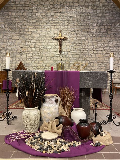 St. Joan of Arc Catholic Church, Powell, OH. Art & Environment for Lent, 2021. Advent Altar Decorations, Lenten Decorations For Church, Lent Decorations For Home, Lent Decor, Lent Decorations, Alter Decorations, Lent Decorations For Church, Alter Ideas, Church Foyer