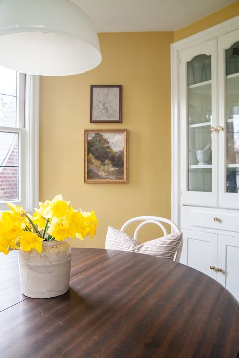 Breakfast nook paint reveal! And the importance of proper prep / Create / Enjoy Round Seat Cushions, Kitchen Breakfast Nooks, Breakfast Nooks, Antique Dining Tables, Cafe Curtains, Built In Cabinets, Plaster Walls, Drip Painting, Kitchen Window