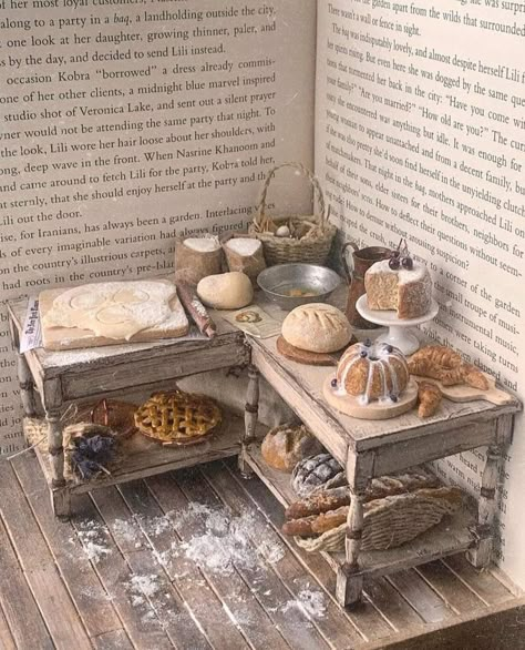 Aesthetic Dollhouse, Dollhouse Aesthetic, Room Box Miniatures, Miniature Bakery, Mini Stuff, Doll House Plans, Mini Doll House, Dollhouse Miniatures Diy, Miniature Rooms