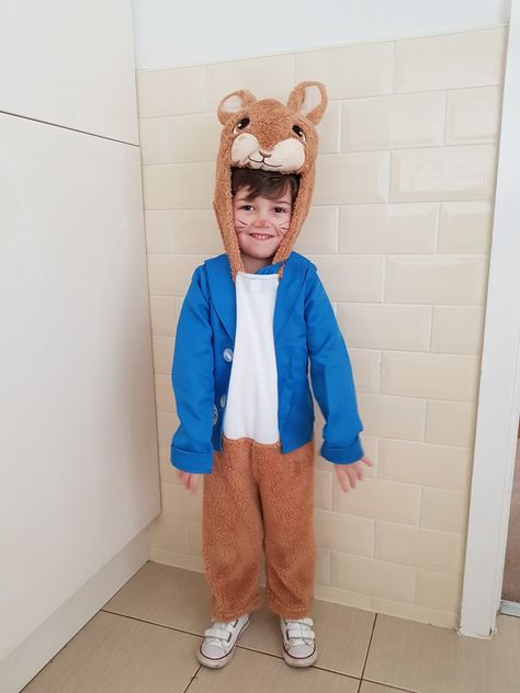 Peter Rabbit Costume Diy Peter Rabbit, Peter Rabbit Costume, Costume For Teachers, Teacher Costumes, Rabbit Costume, Peter Rabbit, Rain Jacket, Kindergarten, Halloween Costumes