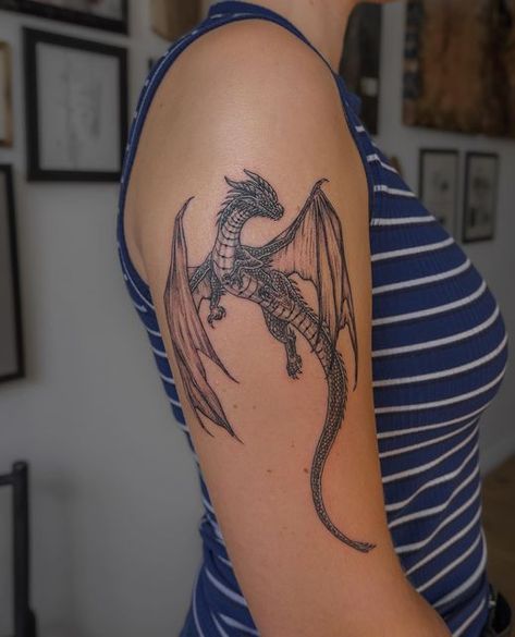 Dragon Tattoo Back, Black Dragon Tattoo, Alas Tattoo, Dragon Tattoo Arm, Small Dragon Tattoos, Medieval Tattoo, Dragon Tattoo Art, Dragon Tattoo For Women, Dragon Tattoos