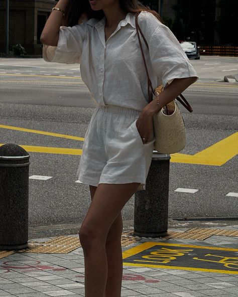 linen set for warm days ☀️ Singapore you got the vibe 🤍 linen set, linen, ootd, summer set, Pinterest girl, outfits inspiration Linen Sets Outfit, Pinterest Girl Outfits, Holiday Fits, Linen Pants Outfit, 2024 Style, Ootd Summer, Summer Set, Linen Set, Pinterest Girls