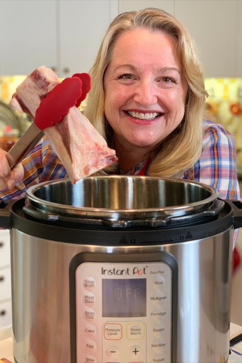 Beef Stock From Bones Instant Pot, Instant Pot Beef Broth From Bones, Carnivore Bone Broth Instant Pot, Meat Stock Vs Bone Broth, Beef Bone Broth Recipe Instant Pot, Beef Bone Broth Instant Pot, Cooking Bone Marrow, Bone Broth Pressure Cooker, Bone Broth In Instant Pot