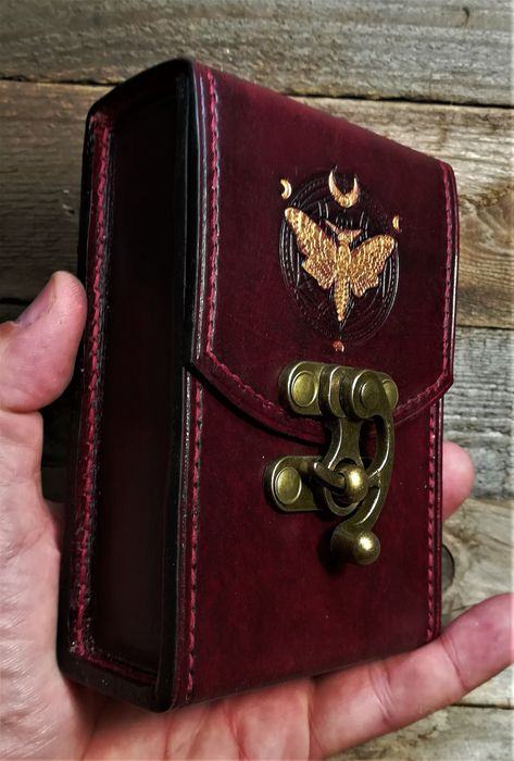 "Inner dimensions are 4.9\" x 2.8\" x 1.4\" (125mm x 70mm x 37mm) Tarot-box is sold without cards! Tarot leather deck box. If you want a different color, just write me about it. Universal size for The Original Rider Waite. Before buying, check the size of your deck of cards! I ask for your attention! All products are made only by me, only by my hands! I do not use sewing machines! Therefore ... Products may differ slightly from those shown in the photos. But in general, they will correspond to t Tarot Card Holder, Rider Waite Tarot, Vegetable Leather, Tarot Bags, Rider Waite, Divination Tools, Deck Box, Tarot Deck, Spell Book