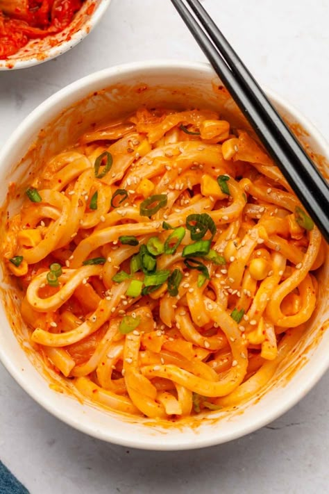 Cheesy Kimchi Noodles, Cheesy Korean Noodles, Kimchi Udon, Udon Noodle Recipe, Kimchi Noodles, Udon Noodles Recipe, Udon Recipe, Cheese Noodles, Vegan Kimchi