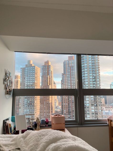 New York City Dorm Room, The New School Nyc Dorms, Nyc College Dorm, City Dorm Room Ideas, Fordham University Lincoln Center Aesthetic, Pace University Nyc Dorm, Fordham Lincoln Center, Fordham Aesthetic, New York Dorm Room