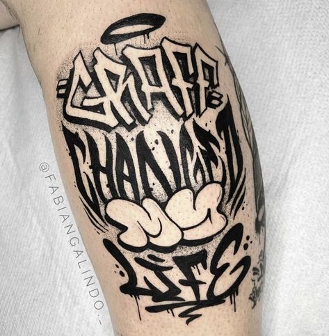 Tattoo Grafite, Grafitti Tattoos, Leterings Tattoo, Graffiti Tattoo Ideas, Typographic Tattoo, Angle Tattoo, Tattoo Lettering Alphabet, Chicanas Tattoo, Remembrance Tattoos