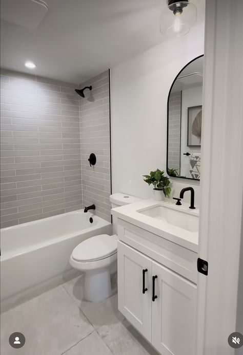 Small Clean Bathroom Design, Apartment Modern Bathroom, Small Bathroom Remodel Ideas Modern Inexpensive, Small Condo Washroom Ideas, Guest Bathroom Ideas Simple, Gold Bathroom Decor Ideas Color Schemes, Bathroom Inspo Minimalist, Plain Bathroom Ideas, Basic Bathroom Design