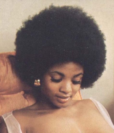 Simone Jackson, Fairy People, 70s Black Women, Pelo Afro, Vintage Black Glamour, Black Femininity, Random Pictures, 70s Inspired, Black Culture