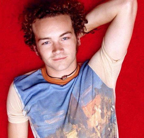 Danny Masterson as Steven Hyde in That 70s Show That 70s Show Characters, Steven Hyde, Danny Masterson, Show Character, 70 Show, 70s Show, Character Types, Boy Celebrities, That 70s Show