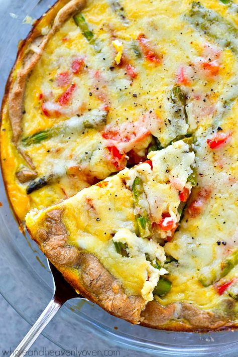 Red Pepper Quiche, Pepper Quiche, Cheddar Quiche, Fancy Brunch, Asparagus Quiche, Delicious Quiche, Breakfast Quiche Recipes, Easy Brunch Recipes, Lazy Weekend