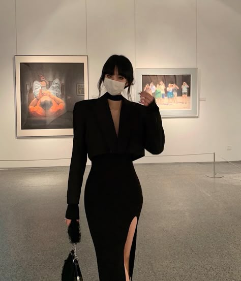 A Woman, Books Wattpad, Face Mask, Art Gallery, Black Dress, Wattpad, Mask, Paintings, Books