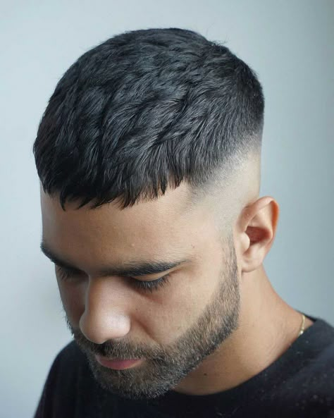 Crew Cut Hair, Very Short Hair Men, Boys Fade Haircut, Buzz Haircut, Caesar Haircut, Short Fade Haircut, Buzz Cut Hairstyles, Crop Haircut, Men Haircut Curly Hair