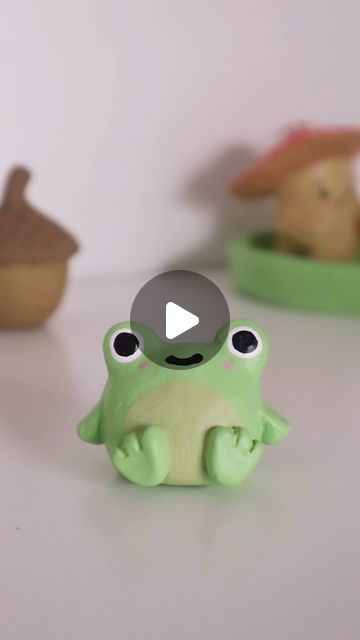 Crockd on Instagram: "how to make a frog 🐸 here’s a sweet and simple clay diy to make your day ☀️ an easy handbuilding idea!  made by our toadally awesome @chelseamorganart   #clay #pottery #athomepottery #diyclayinspo #howtoclay #diyclayideas #clayinspo #potteryinspo #handmadeceramics  #easyclaydiy #diygiftideas #diygifts #crockd" Simple Clay Art For Beginners, Air Dry Clay Frog, Clay Frog Tutorial, Clay Pottery Ideas For Beginners, Air Dry Clay Easy, Air Dry Clay Art Ideas, Pottery Ideas For Beginners, Pottery Frog, Clay Frog