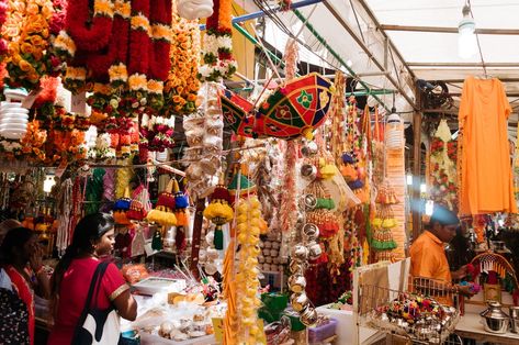 The Top 10 Things To Do And See In Little India, Singapore Diwali Shopping, Little India Singapore, Ideas For Instagram Photos, Activities To Do, Diwali, Singapore, Bucket List, Top 10, The Top