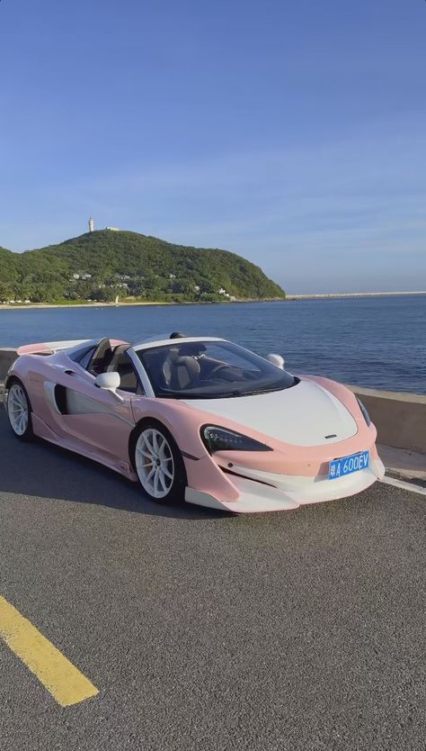 Pink Supercar, Pink Mclaren, Mclaren Aesthetic, Pretty Bike, Girly Car, Super Luxury Cars, Pink Car, Fancy Cars, Classy Cars