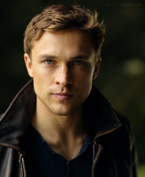 Olive Theory, Peter Pevensie, William Moseley, Shaun Evans, Equality And Diversity, Character Inspiration Male, Chronicles Of Narnia, The Boy Is Mine, Hot Actors