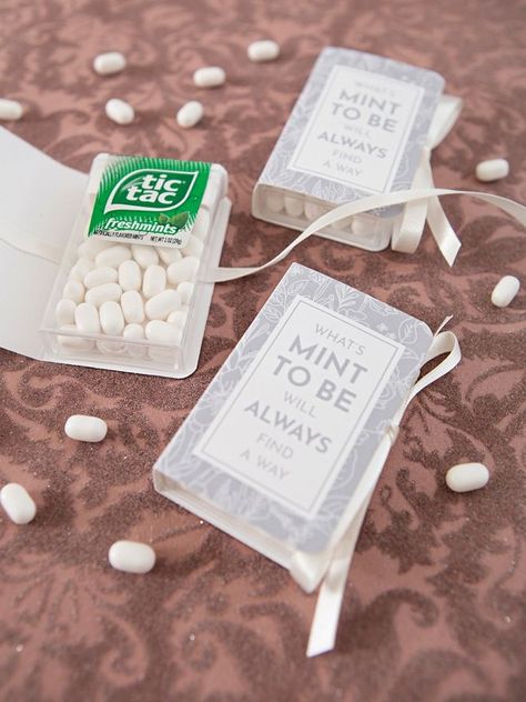 Free printable Tic Tac Mint To Be wedding favors! Mint To Be Wedding Favors, Creative Wedding Favors, Gold Wedding Favors, Inexpensive Wedding Favors, Elegant Wedding Favors, Mint To Be, Best Wedding Favors, Wedding Favors Fall, Wedding Favors Cheap