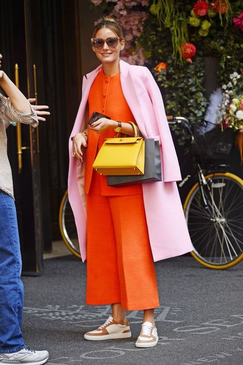 Olivia Palermo Style Casual, Olivia Palermo Street Style, Olivia Palermo Outfit, Estilo Olivia Palermo, Olivia Palermo Lookbook, Orange Suit, Pink Fall, Olivia Palermo Style, Corporate Fashion