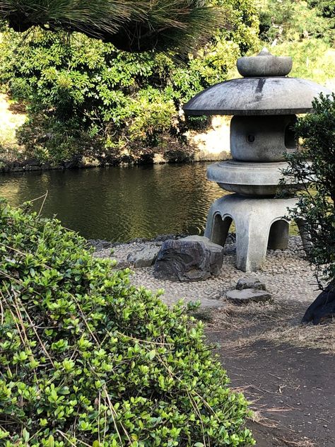 Shinjuku Gyoen National Garden The post Shinjuku Gyoen National Garden appeared first on Alo Japan. Shinjuku Gyoen National Garden, Shinjuku Gyoen, Japan Photo, Bird Bath, Garden Sculpture, Tokyo, Japan, Outdoor Decor