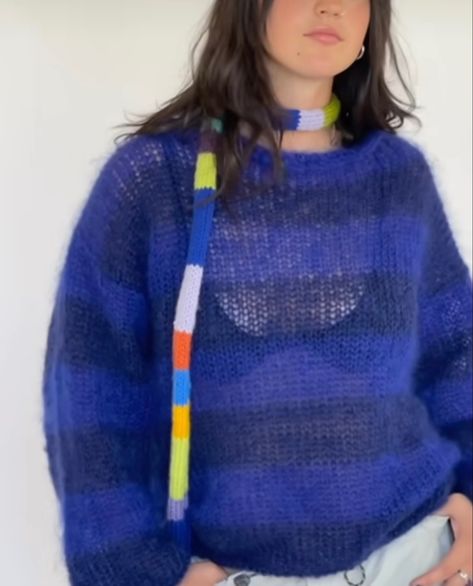 Blue Stripe Sweater, Gen Z Crochet Patterns, Knit Projects, Knit Ideas, Crochet Inspo, Knit Stitch, Knitting Ideas, Machine Knitting, Knitting Inspiration