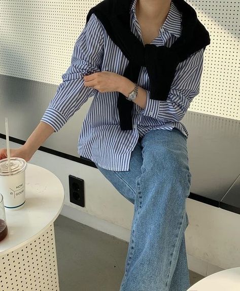 Effortlessly Chic Outfits, Everyday Fashion Outfits, Casual Day Outfits, Casual Work Outfits, Modest Fashion Outfits, 가을 패션, Work Outfits Women, Looks Style, Casual Style Outfits