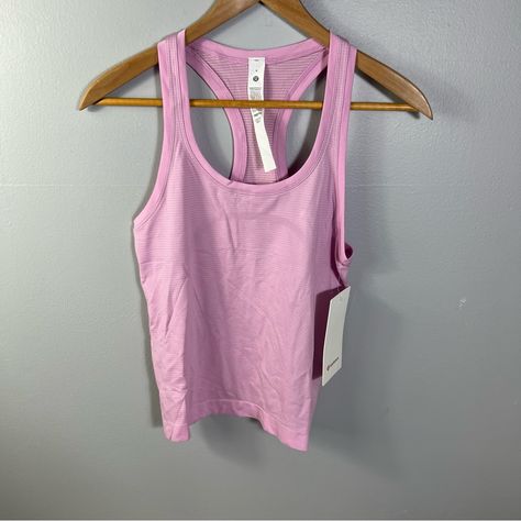 Lululemon Swiftly Tech Racerback Tank 2.0 *Race Color Vitp/Vitp Lululemon Tank Top Racerback, Lululemon Wishlist, Lululemon Clothes, Lulu Tank Top, Swiftly Tech Tank Top, Lulu Fits, Lulu Tank, Lulu Outfits, Tropical Outfit