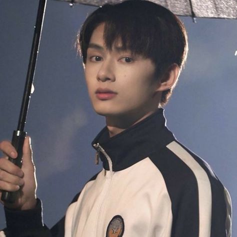 seventeen jun icon Jun Seventeen Exclusive Fairytale, Jun Pfp, Exclusive Fairytale, Jun Hui, Sector 17, Jun Jun, Jun Icon, Moon Junhui, Seventeen Junhui