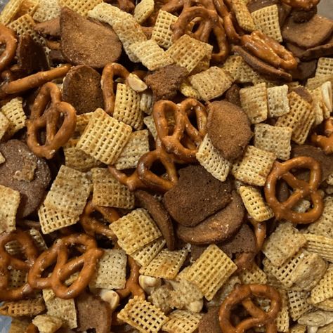 Chec Mix Recipe, Bold Chex Mix Recipe, Chex Mix Original, Chex Mix Recipes Original, Original Chex, Party Mix Recipe, Bagel Chips, Bagel Bites, Chex Mix Recipes