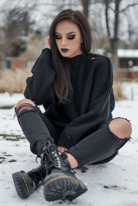 15 Winter Goth Outfit Ideas to Stay Stylish in The Cold Cute Walking Outfits Winter, Cold Punk Outfits, Y'alternative Outfits, Subtle Goth Aesthetic, Winter Goth Clothes, Alternative Cold Weather Outfits, Alternative Winter Outfits Grunge, Oversized Cute Outfits, Grown Up Goth Fashion