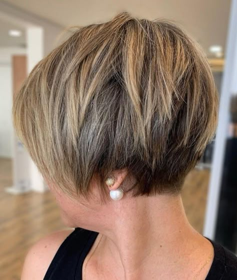 Sliced Pixie-Bob with Highlights Pixie Bob Haircut Back View, A Line Bob Short Stacked Round Faces, Inverted Pixie Bob, Graduated Bob Haircuts Short, Pixie Bob With Undercut, Short Bob Back View, Pixie To Bob Transition, Short Layers Bob, Short Stacked Bob Haircut Over 50