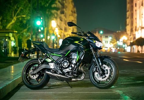 Motor Kawasaki, 300 Abs, Kawasaki Z650, Kawasaki Motor, Kawasaki Ninja 650, Standard Motorcycle, Pretty Bike, Kawasaki Motorcycles, Harley Davidson Street