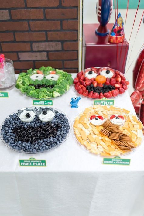 Sesame Street Birthday Party Ideas Boy, Elmo Birthday Party Boy, Elmo First Birthday, Cookie Monster Birthday Party, Cookie Monster Party, Cookie Monster Birthday, Boys First Birthday Party Ideas, Elmo Birthday Party, Boys 1st Birthday Party Ideas