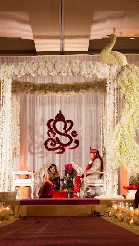 Floating Ganesh ji Ganesh Wedding Decor, Mandap Ideas, Mandap Design, Wedding Hall Decorations, Wedding Ceremony Ideas, Mandap Decor, Marriage Decoration, Beautiful Wedding Decorations, Wedding Mandap