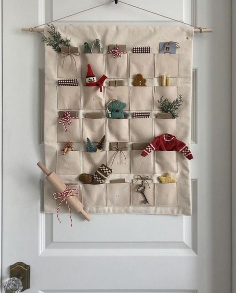 Advent Calendar House, Let The Countdown Begin, S Activities, Christmas Advent Calendar Diy, Christmas Creative, Kids Deco, Felt Crafts Christmas, Grand Kids, Diy Advent Calendar