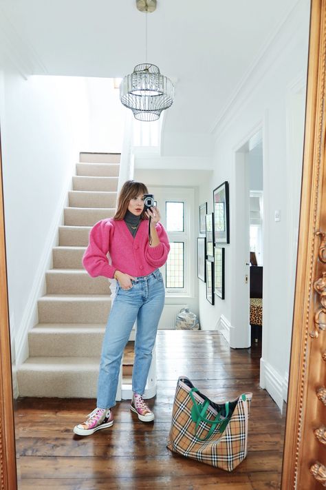 Megan Ellaby, Layering T Shirts, Queen Tee, Jean Jumper, Spring T Shirts, Seventies Fashion, Black Wool Coat, Hello You, Crisp White Shirt