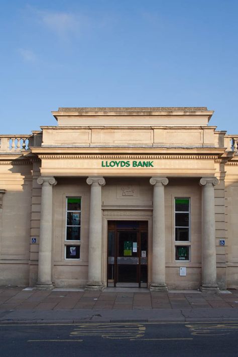 Lloyds Bank in Stroud Bank Photo, Bloxburg City, Lloyds Bank, Chase Bank, Banks Building, Diagram Architecture, Mary Poppins, Home Design Decor, Bank Holiday