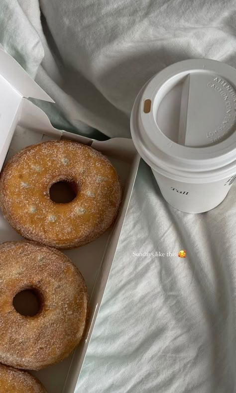 Coffee Captions Instagram, Donuts Aesthetic, Food Story, Food Captions, Cute Instagram Captions, Coffee Instagram, Western Food, Instagram Ideas Post, Think Food