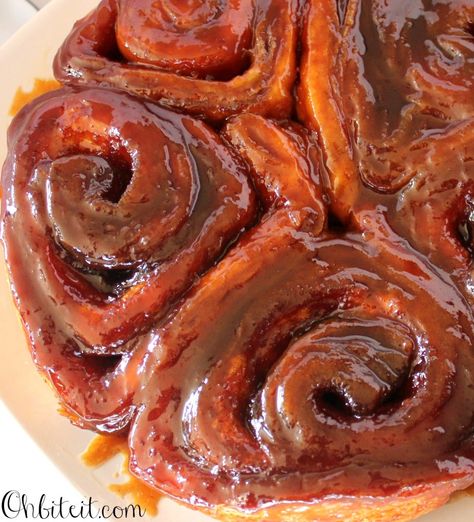 ~Ooey-Gooey Molasses Buns! Molasses Buns, Sticky Bun, Nice Buns, Fun Buns, Sticky Buns, Ooey Gooey, Sweet Breads, Sounds Good, Molasses