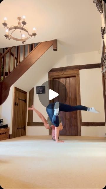 Emma Buchanan on Instagram: "Pincha and headstand flow! 
No handstands or difficult presses in this flow so who’s up for the challenge. Steal my flow and adapt it anyway you want according to your practice. Tag me in your creations ♥️

Wearing a gorgeous yoga set from @noble_yoga 🖤

#stealmyflow #yogaflow #pincha #headstand #newweekmotivation #headstandvariation #buchyflow #mondaymotivation #yogachallenge #creativeyoga #inversions #yogainspo #fitnessmotivation #getmoving #yogatransitions" Yoga Inspo, Head Stand, Yoga Set, Get Moving, Yoga Challenge, Handstand, Yoga Flow, New Week, The Challenge