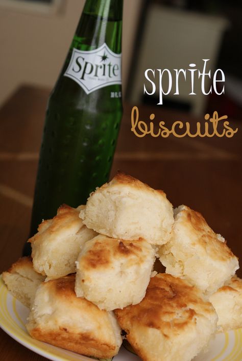 Sprite Biscuits With Flour, Jiffy Biscuit Mix Recipes, Sprite Rolls, Bisquick Substitute, Biscuits Bisquick, Recipes For Biscuits, Sprite Biscuits, Sprite Recipe, Bisquick Biscuits