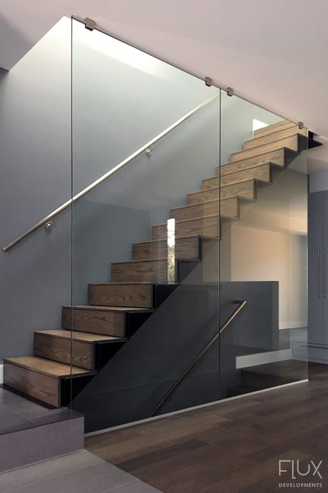 Hanging Stairs, Glass Staircase Railing, Glass Railing Stairs, Black Staircase, Stairs Design Interior, Glass Stairs, Staircase Wall, Glass Staircase, Stairs Design Modern